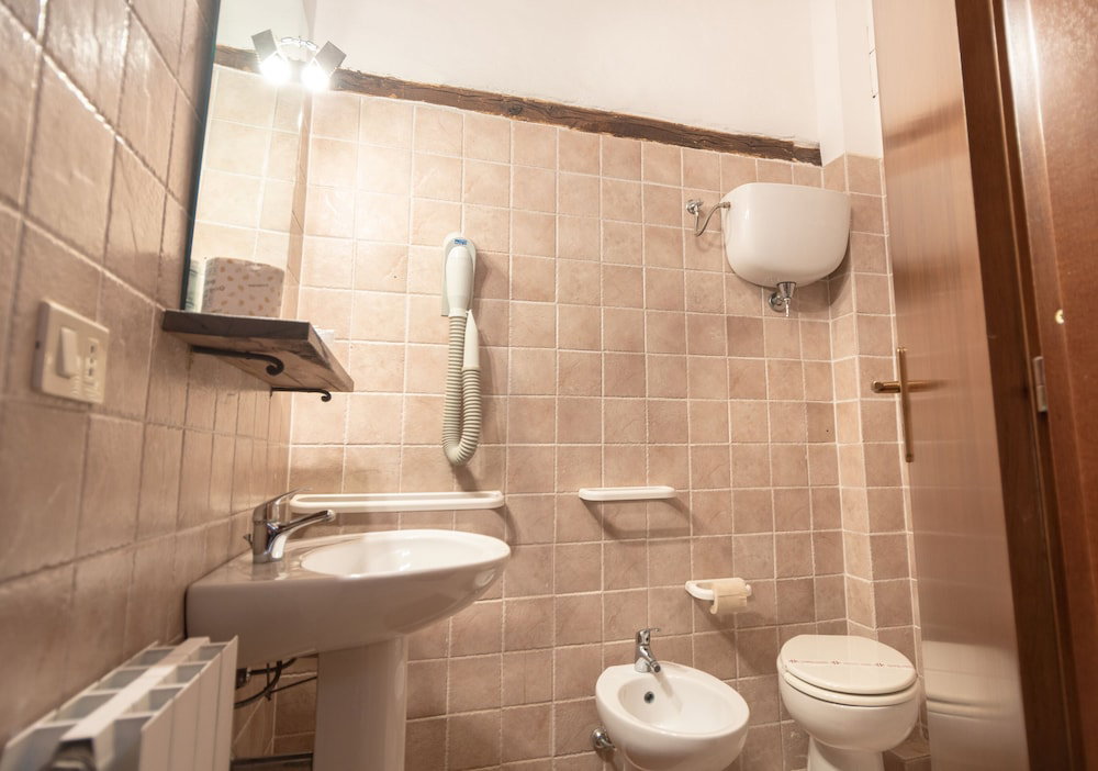Hotel Agriturismo Sasso Rosso