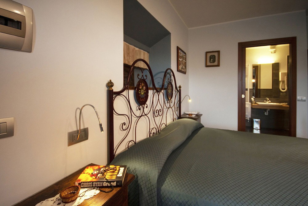 Hotel Santa Maria Degli Ancillotti