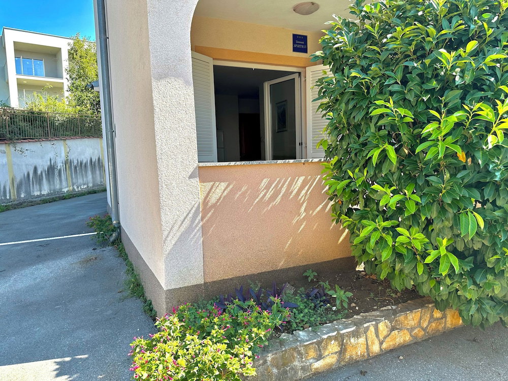 Hotel Apartman Portos