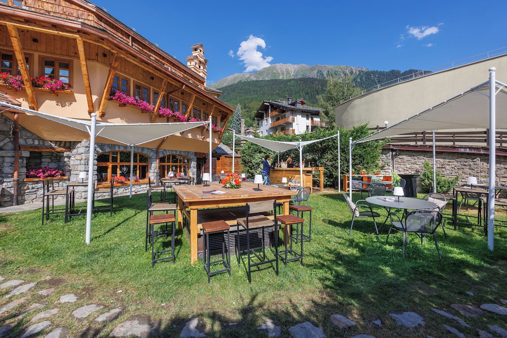 Hotel Ih Hotels Courmayeur Mont Blanc Resort