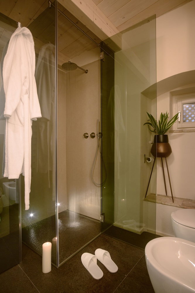 Le Malve Cave Retreat