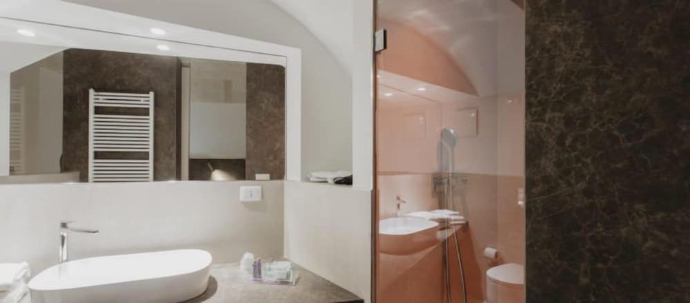 Euvodia Luxury Rooms