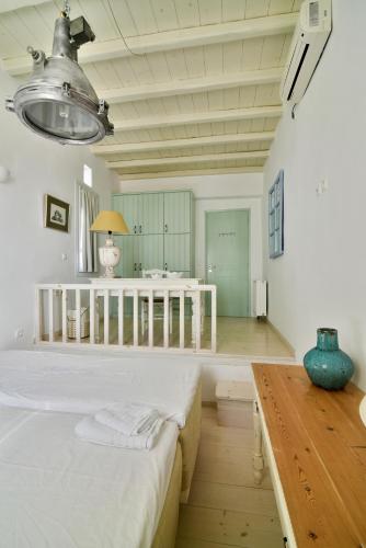 Akrotiraki Villas