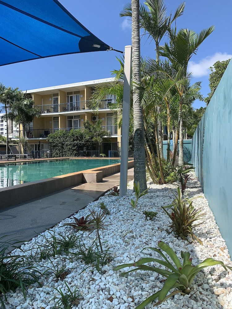 Hotel Broadwater Keys