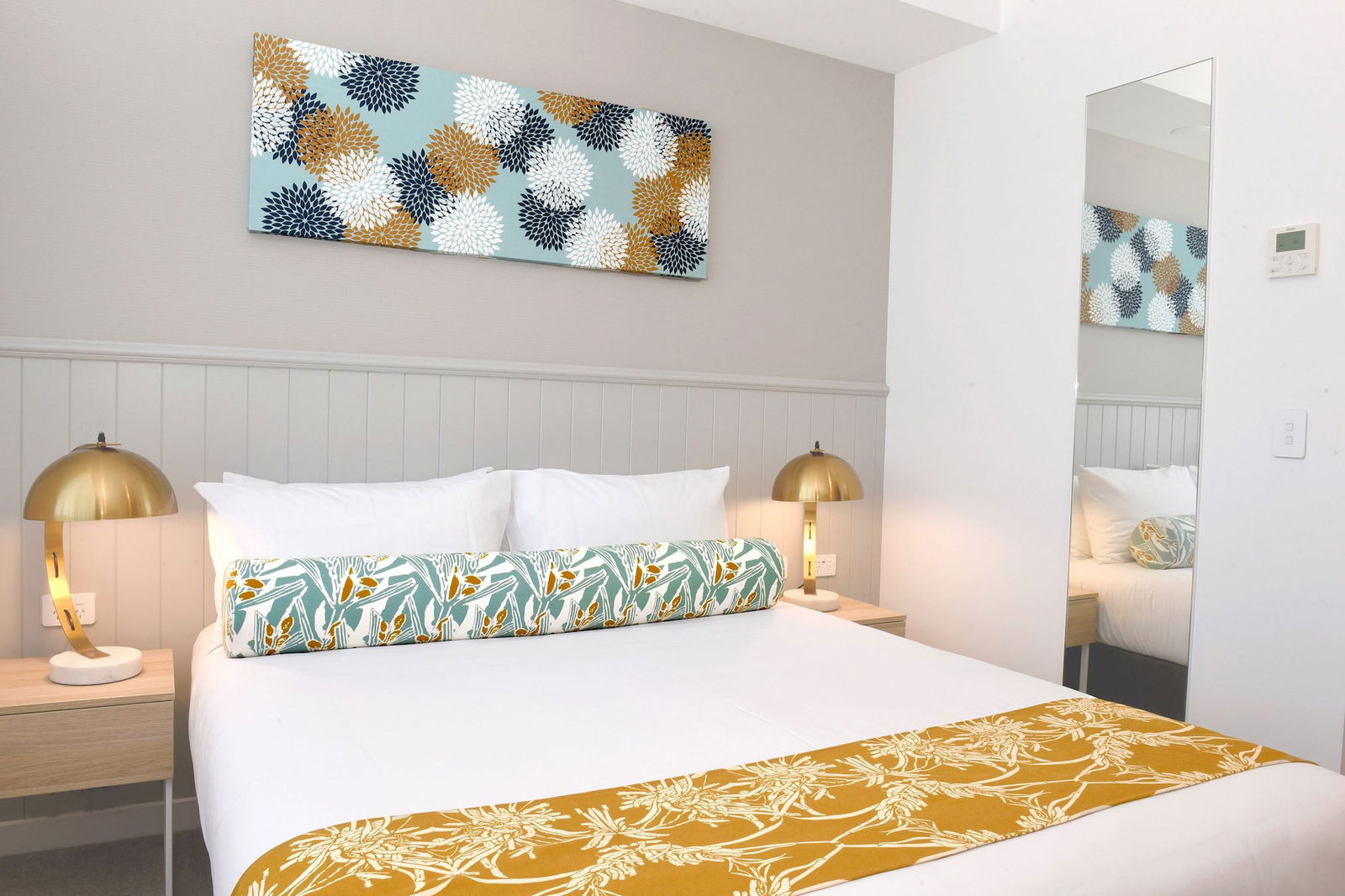 Hotel Mantra Southport Sharks