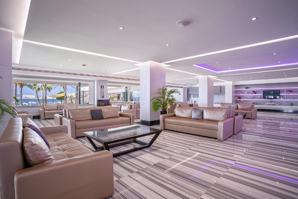Hotel Torre Del Mar