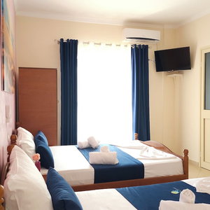 Hotel Friends House - Borsh Hotel cazare Lukove