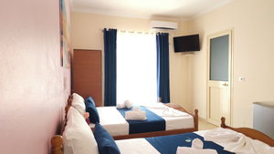 Hotel Friends House - Borsh Hotel cazare Lukove