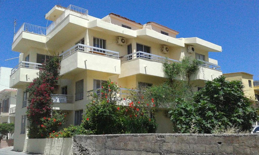 Hotel Vivian Studios