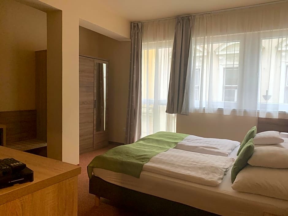 Centrooms Park Eger