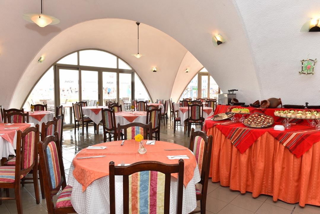 Hotel "Nona"