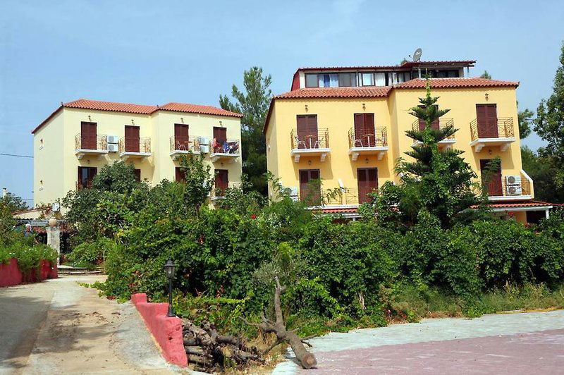 Hotel Karavados Beach Hotel