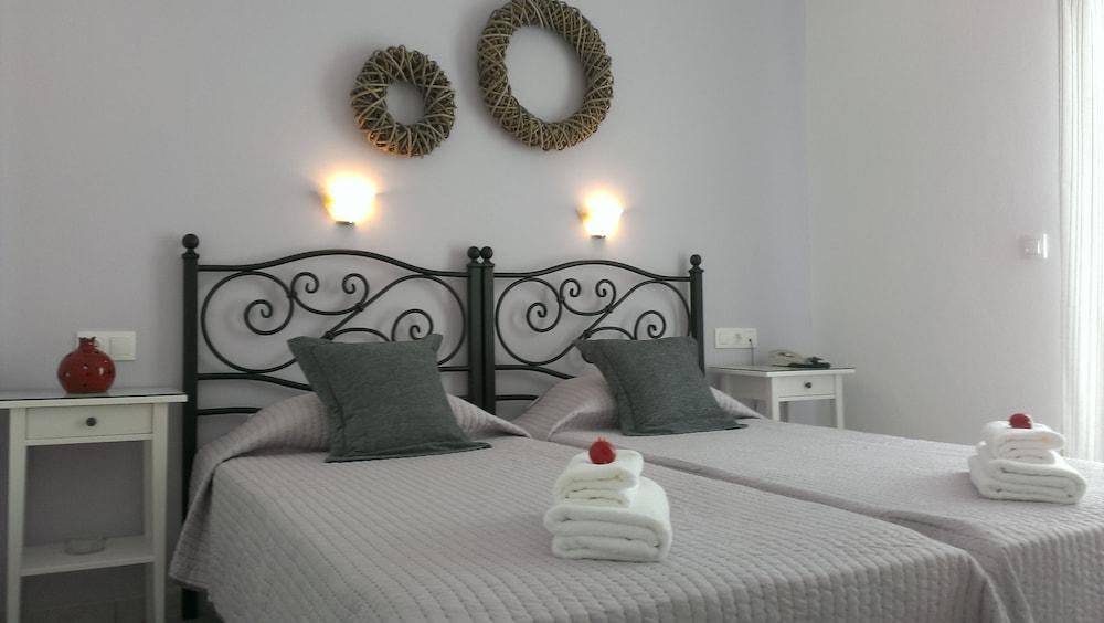 Hotel Cyclades Hotel