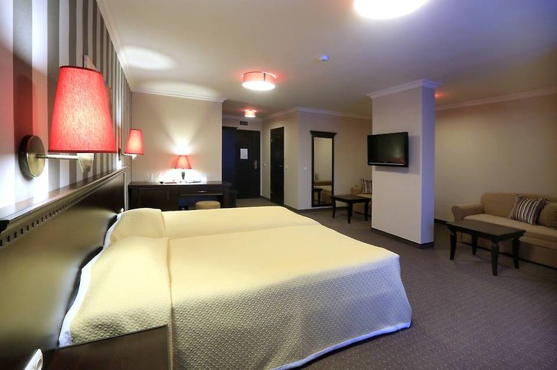 Royal Park Spa Hotel & Apartments