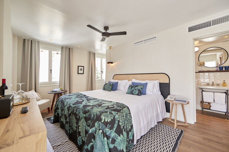dal travel M House