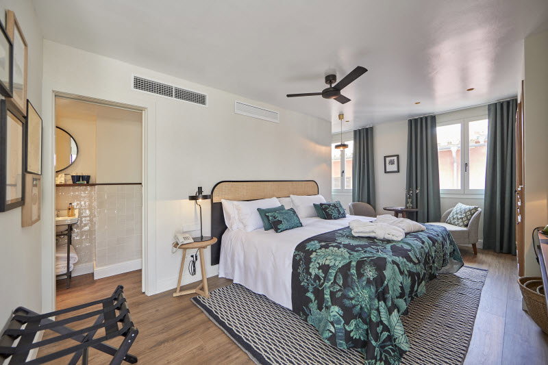 dal travel M House