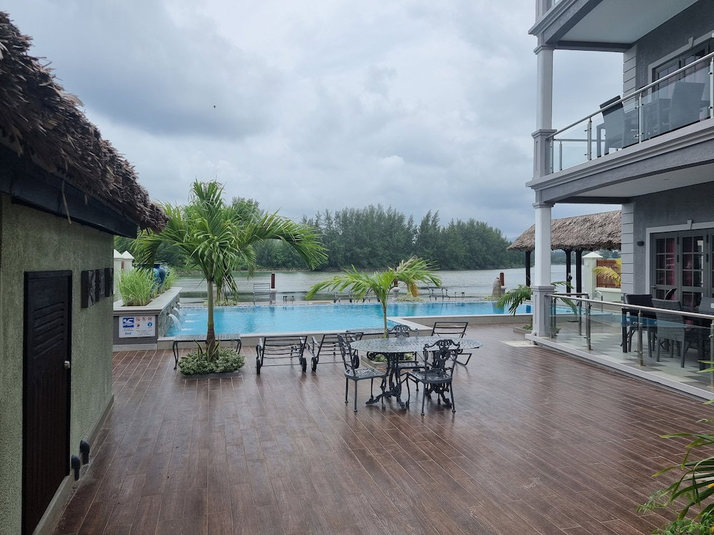 Hotel Phoenix Luxury Self Catering Apartments