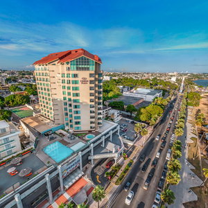 Hotel Crowne Plaza cazare Santo Domingo