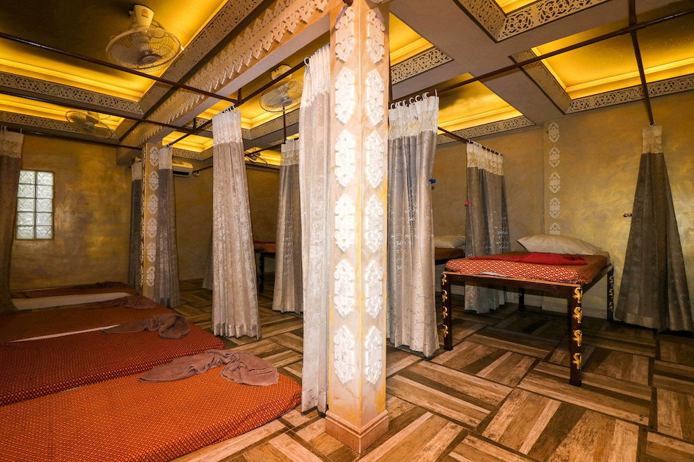 Natural Beach Hotel Pattaya