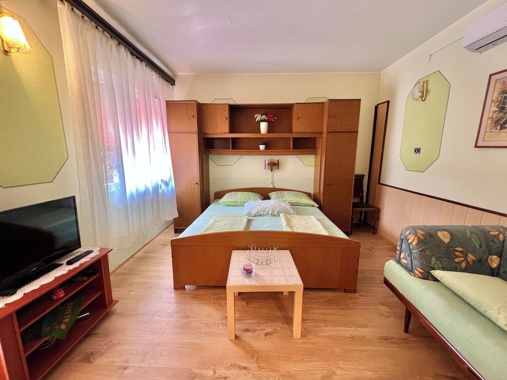Apartment Marija 6