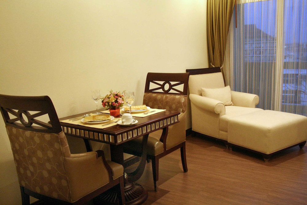 Lk Residence