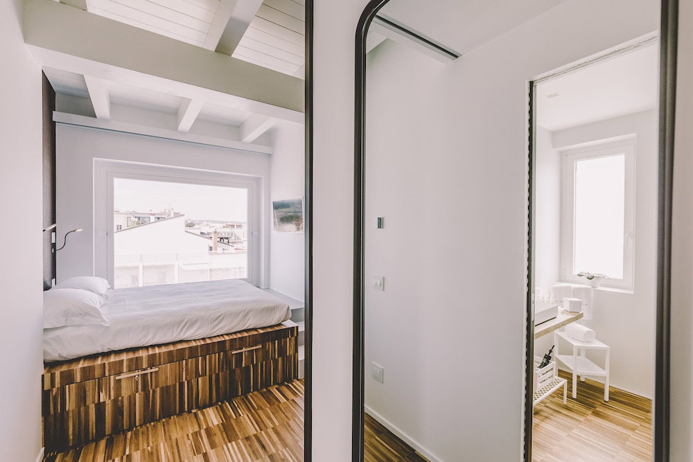 Suite 10 Home Design And Spa