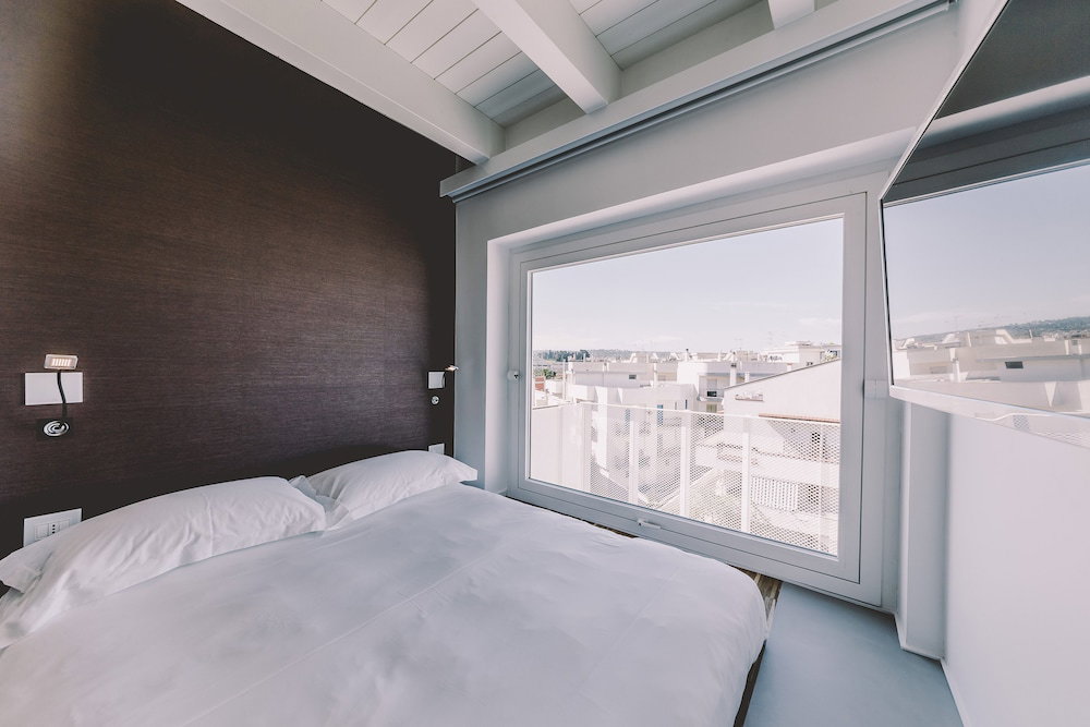 Suite 10 Home Design And Spa