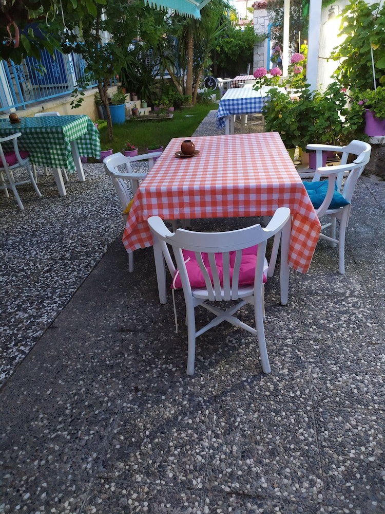 Nano Hotel