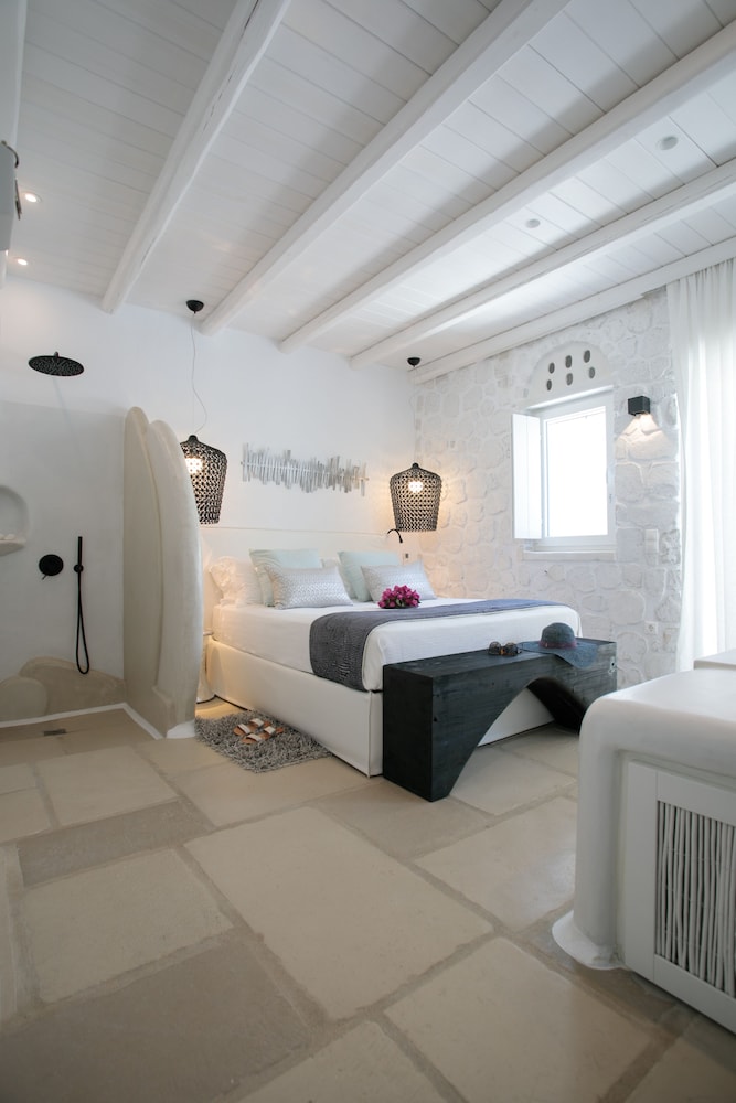 Euphoria Downtown