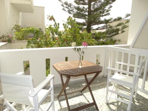 Anassa Studios