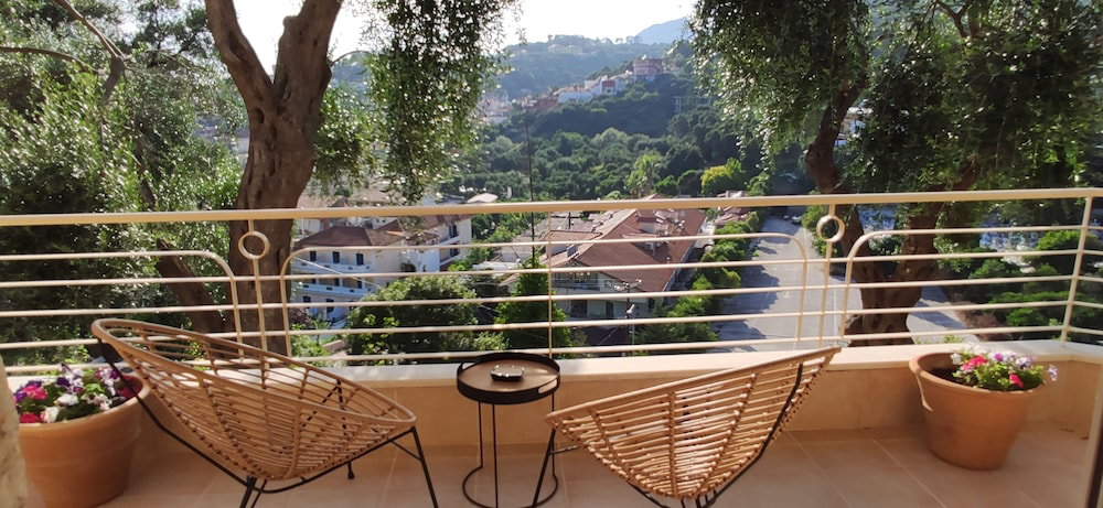 Hotel Gallery Suites Parga