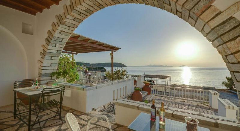 Hotel Agerino Studios & Apartments