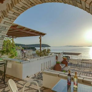 Sejur Agerino Studios & Apartments vacanta Naxos