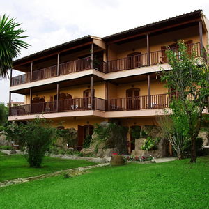 Hotel Corfu Club cazare Gouvia