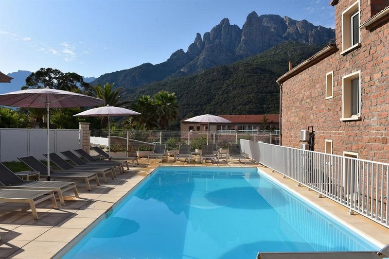 Hotel Ideal Subrini