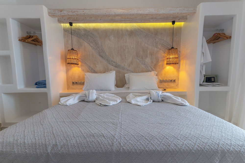 Nikos Apartments And Studios