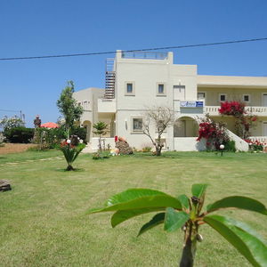 Hotel Almyra Apartments cazare Sfakaki