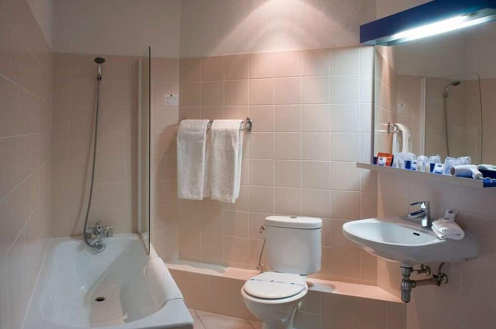 Hotel Paul And Pia Welcome Home Hotel