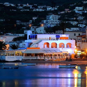 Hotel La Sirenella cazare Lacco Ameno