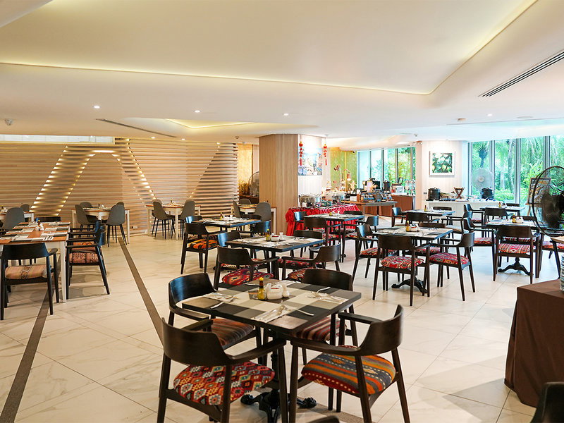Wyndham Grand Nai Harn Beach Phuket