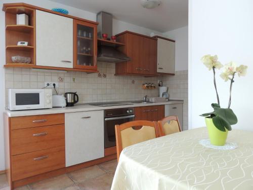Hotel Apartments And Rooms Tavcar