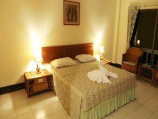 Hotel On The Hill Karon Resort