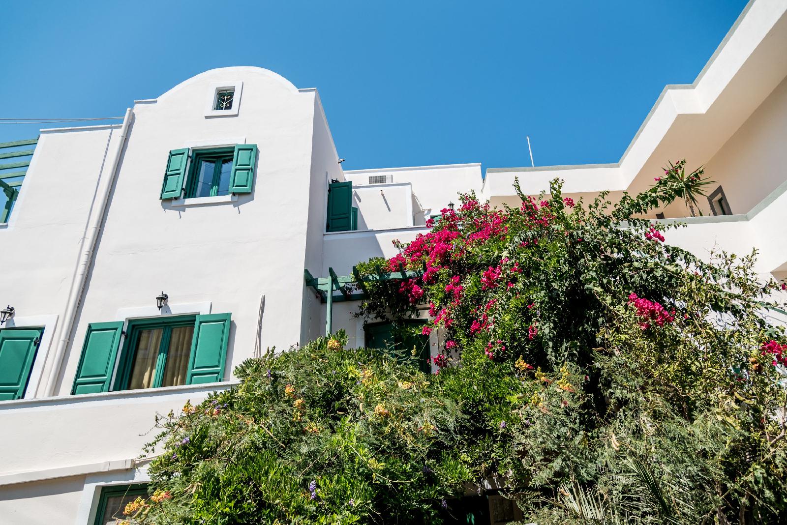 Mary Studios And Apartments
