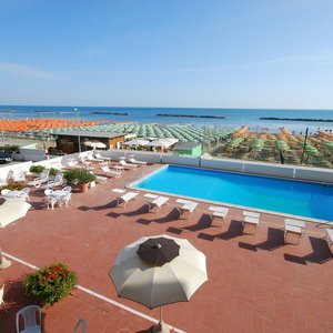 Hotel Hotel Embassy Pesaro cazare Pesaro