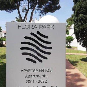 Sejur Aparthotel Flora Park vacanta Menorca