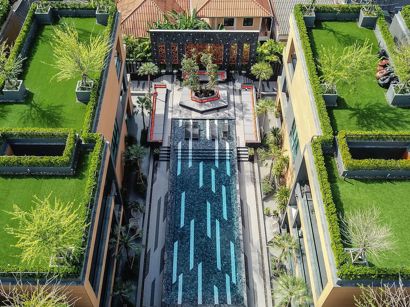 Glam Habitat Hotel