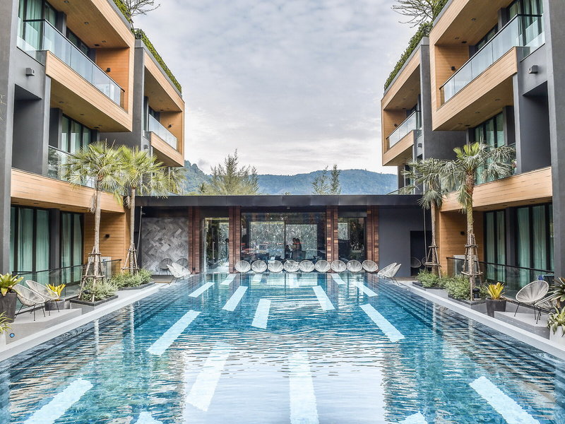 Glam Habitat Hotel