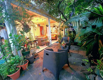Hotel Alojamiento El Salvador Guest House