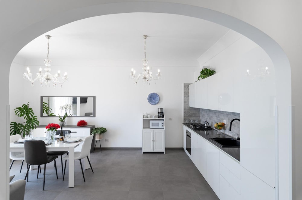 Casa Clara - Modern House With Breathtaking Views Of Capri And Positano