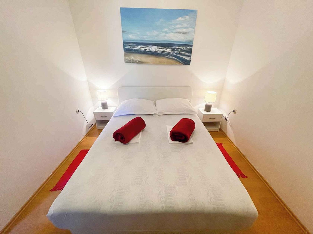 Apartment Irena 1